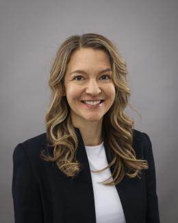 Nancy Rohde Headshot